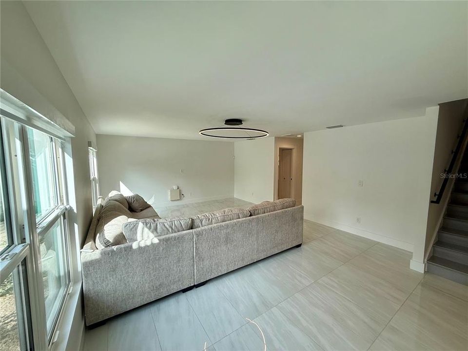 For Rent: $15,000 (5 beds, 3 baths, 3223 Square Feet)