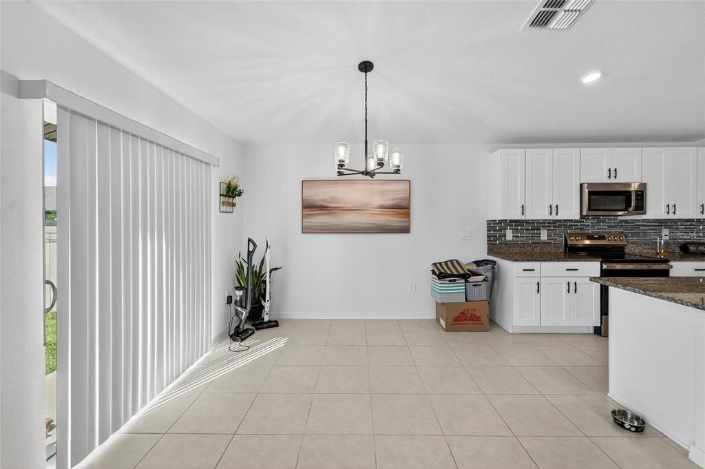 出租: $2,800 (4 贝兹, 2 浴室, 1935 平方英尺)