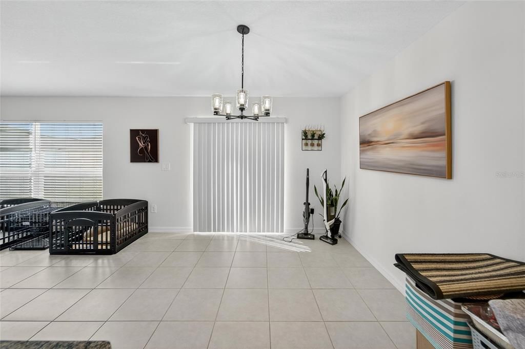 出租: $2,800 (4 贝兹, 2 浴室, 1935 平方英尺)