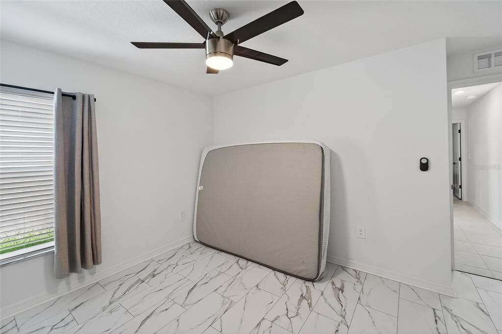 出租: $2,800 (4 贝兹, 2 浴室, 1935 平方英尺)