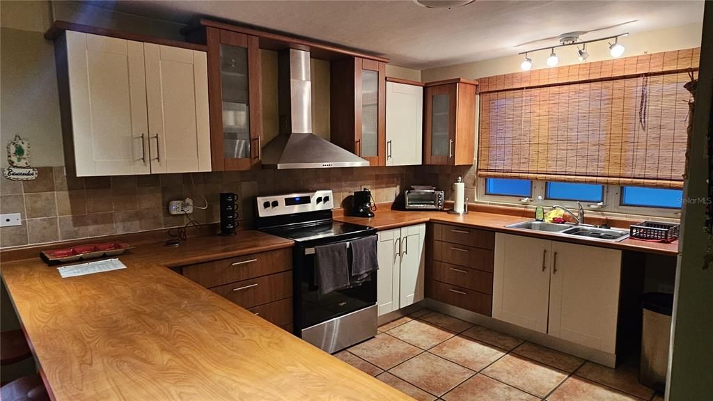 En Venta: $520,000 (3 camas, 2 baños, 1879 Pies cuadrados)