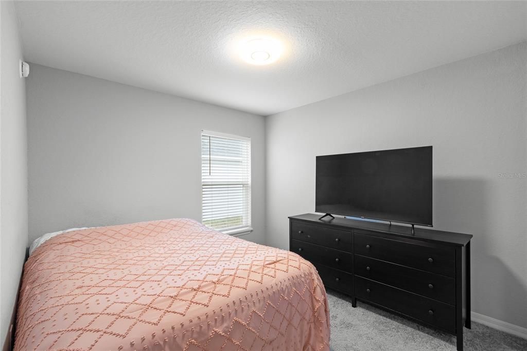 Active With Contract: $314,900 (4 beds, 2 baths, 1626 Square Feet)