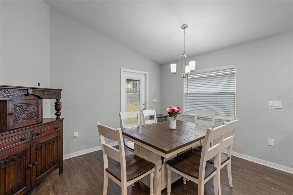 Active With Contract: $314,900 (4 beds, 2 baths, 1626 Square Feet)