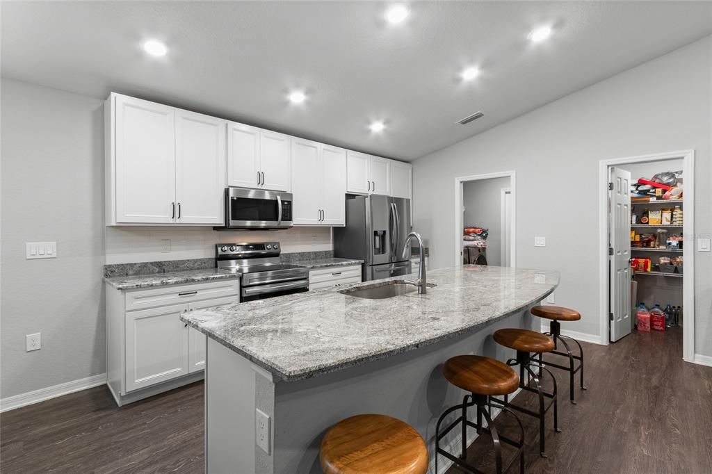 Active With Contract: $314,900 (4 beds, 2 baths, 1626 Square Feet)