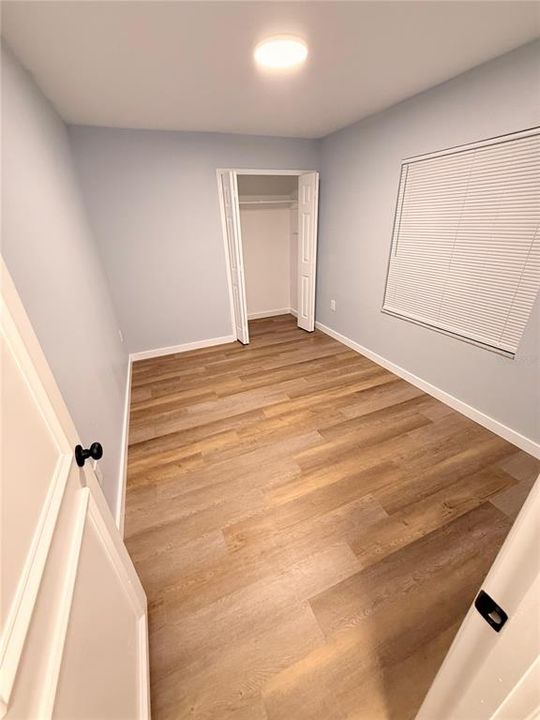 For Sale: $199,999 (2 beds, 2 baths, 839 Square Feet)