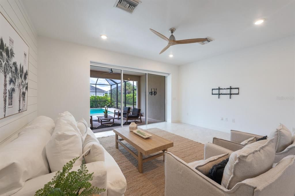 Active With Contract: $549,000 (3 beds, 2 baths, 1984 Square Feet)