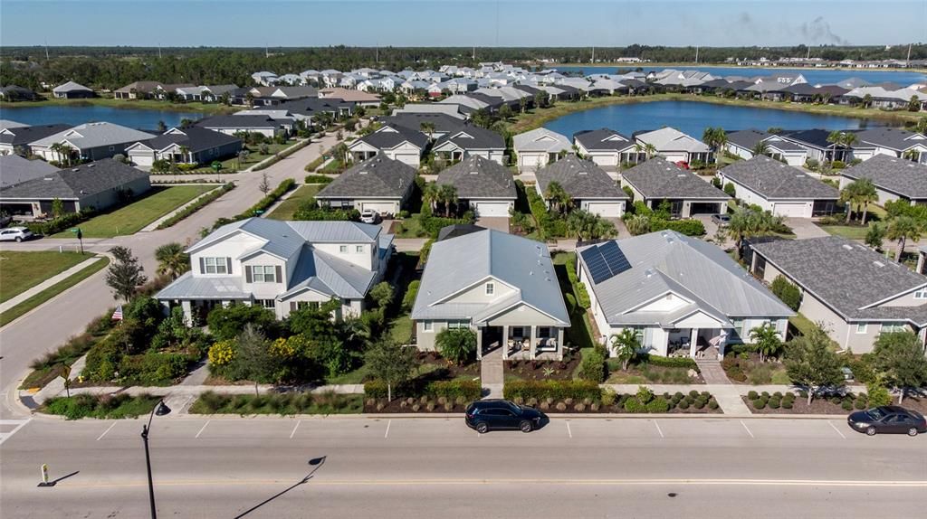 Active With Contract: $549,000 (3 beds, 2 baths, 1984 Square Feet)