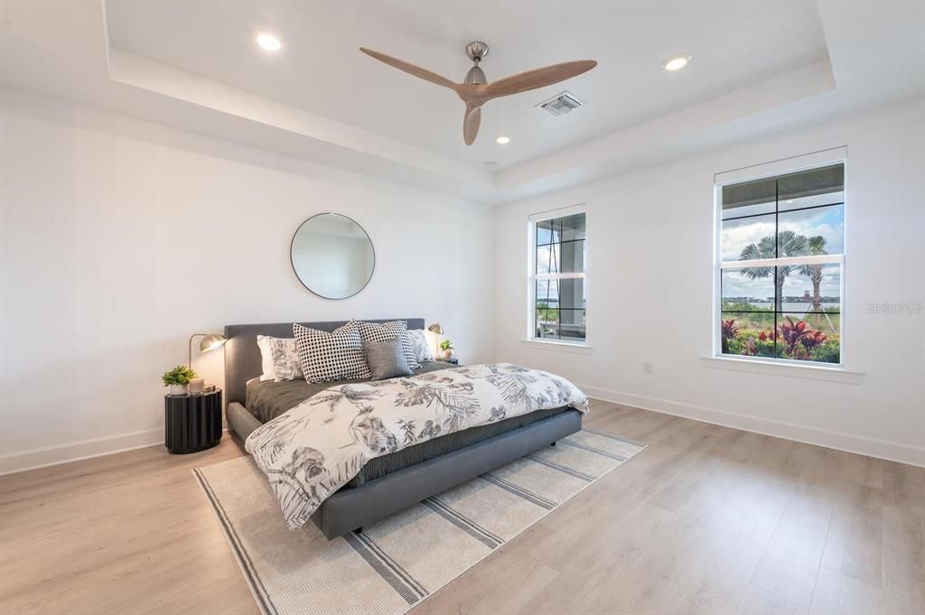 Active With Contract: $549,000 (3 beds, 2 baths, 1984 Square Feet)