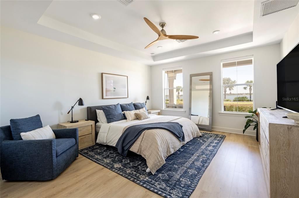 Active With Contract: $549,000 (3 beds, 2 baths, 1984 Square Feet)