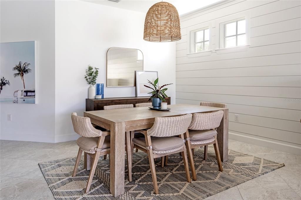 Active With Contract: $549,000 (3 beds, 2 baths, 1984 Square Feet)