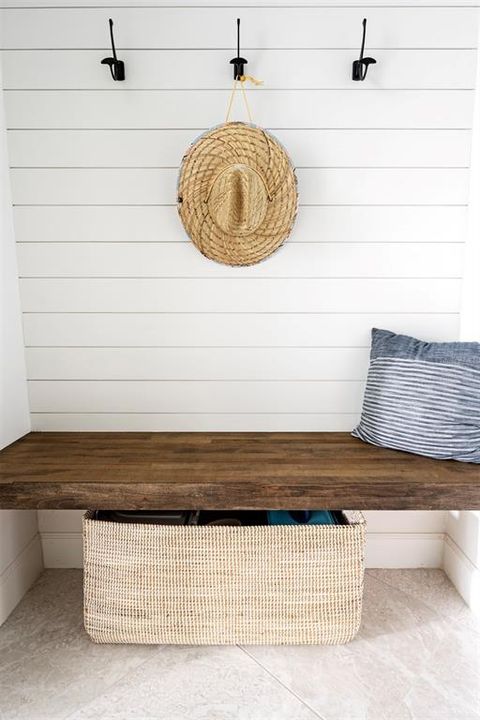 Active With Contract: $549,000 (3 beds, 2 baths, 1984 Square Feet)