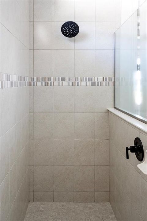 Active With Contract: $549,000 (3 beds, 2 baths, 1984 Square Feet)