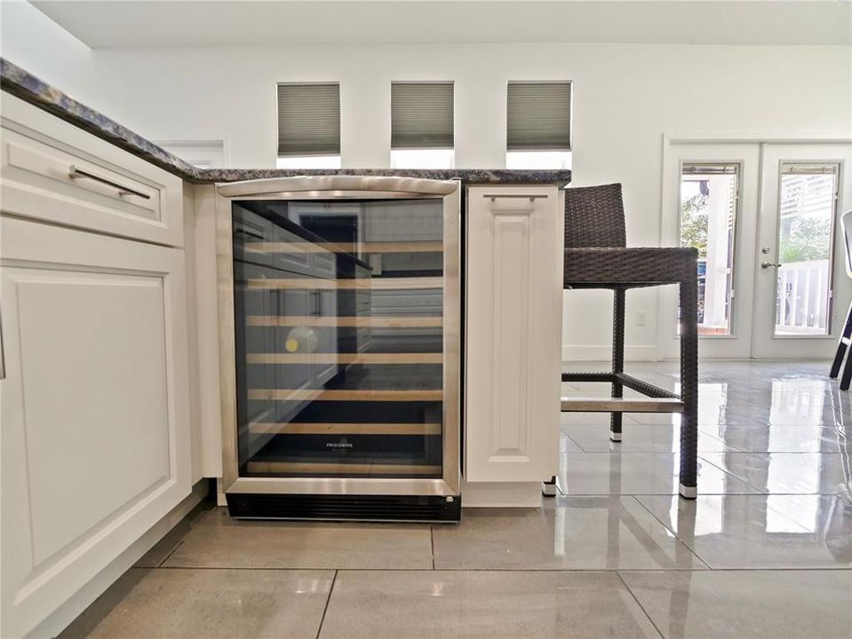 В аренду: $4,600 (5 спален, 3 ванн, 3411 Квадратных фут)