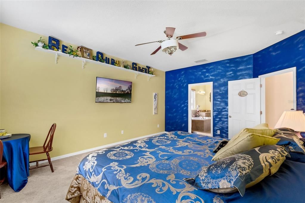 For Sale: $875,000 (7 beds, 5 baths, 5081 Square Feet)