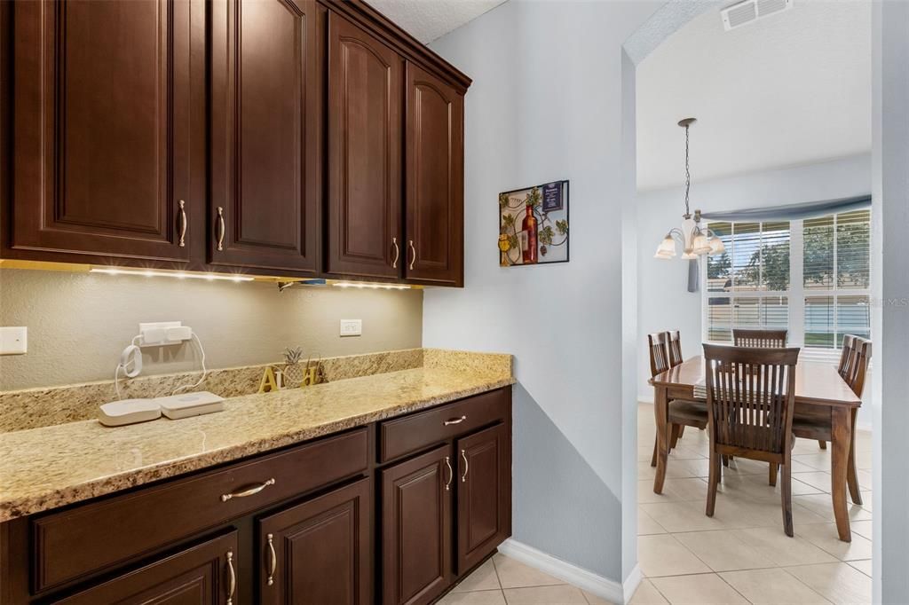 For Sale: $875,000 (7 beds, 5 baths, 5081 Square Feet)