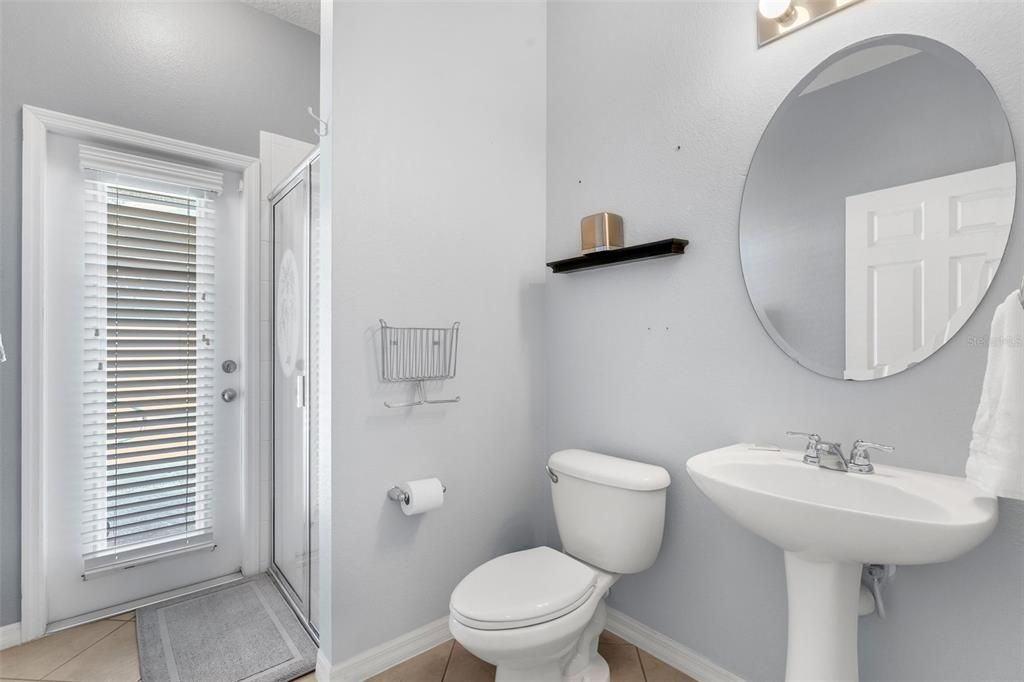 For Sale: $875,000 (7 beds, 5 baths, 5081 Square Feet)