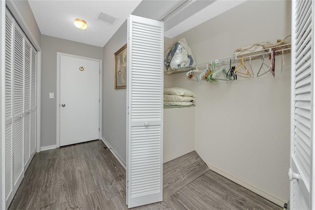 En Venta: $585,000 (3 camas, 3 baños, 1462 Pies cuadrados)