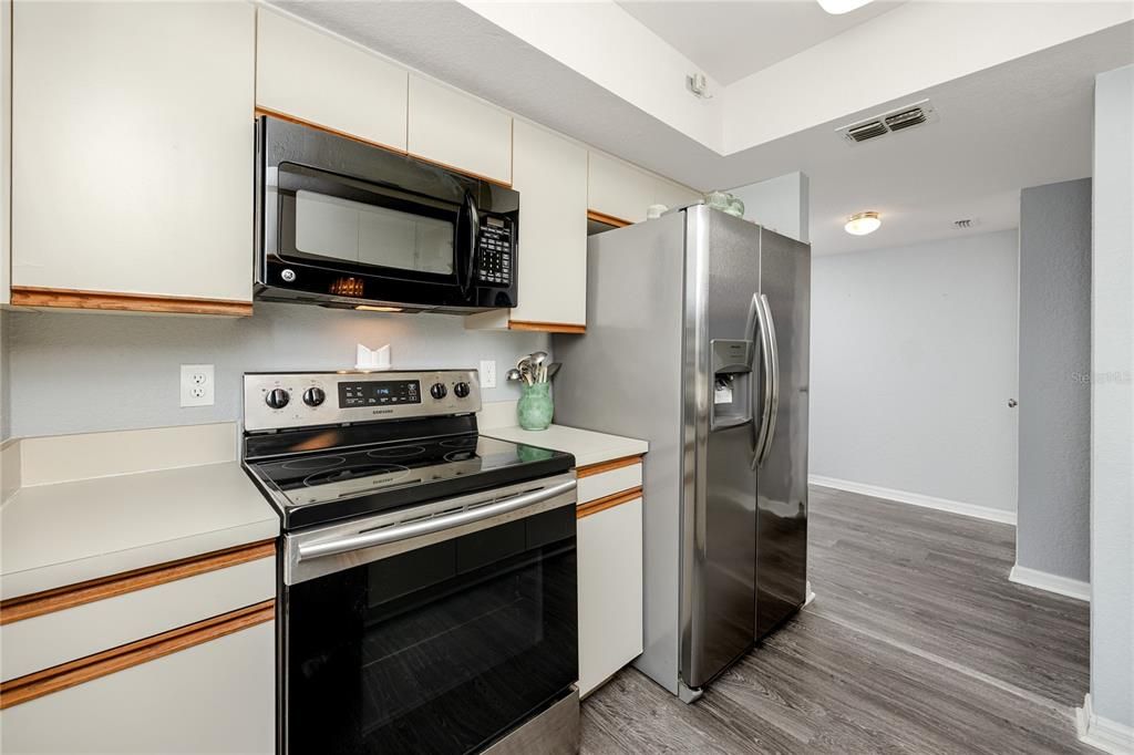 En Venta: $585,000 (3 camas, 3 baños, 1462 Pies cuadrados)