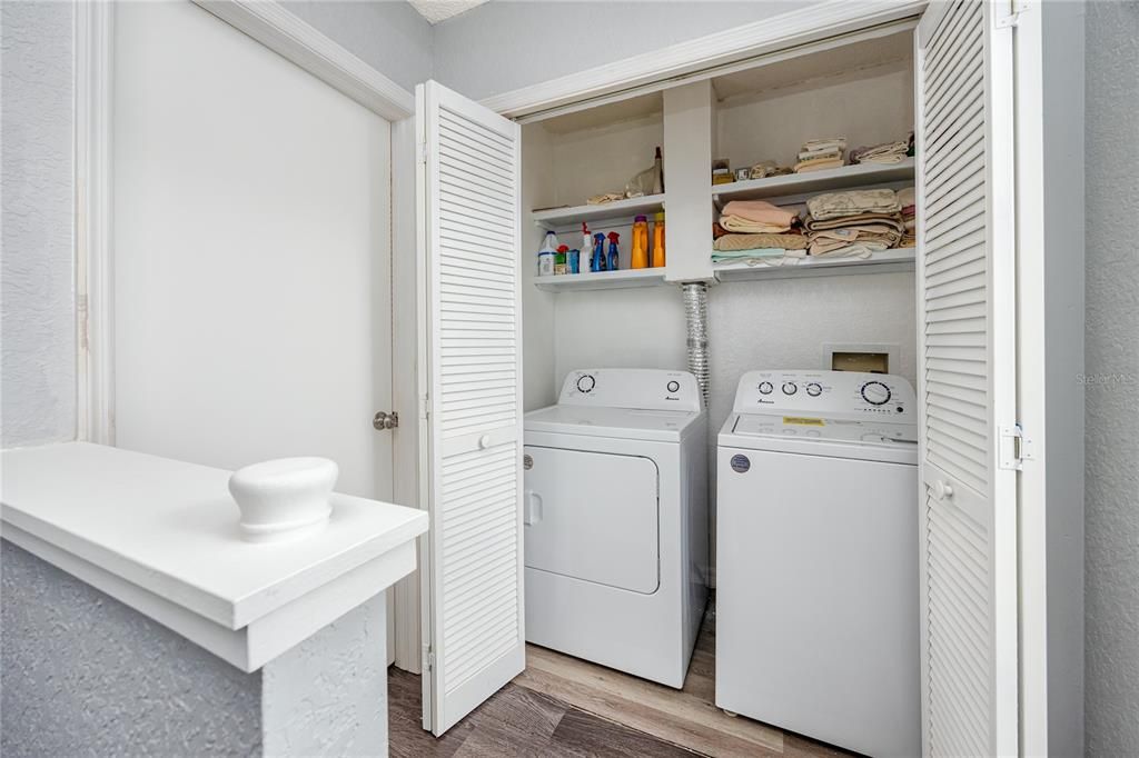 En Venta: $585,000 (3 camas, 3 baños, 1462 Pies cuadrados)