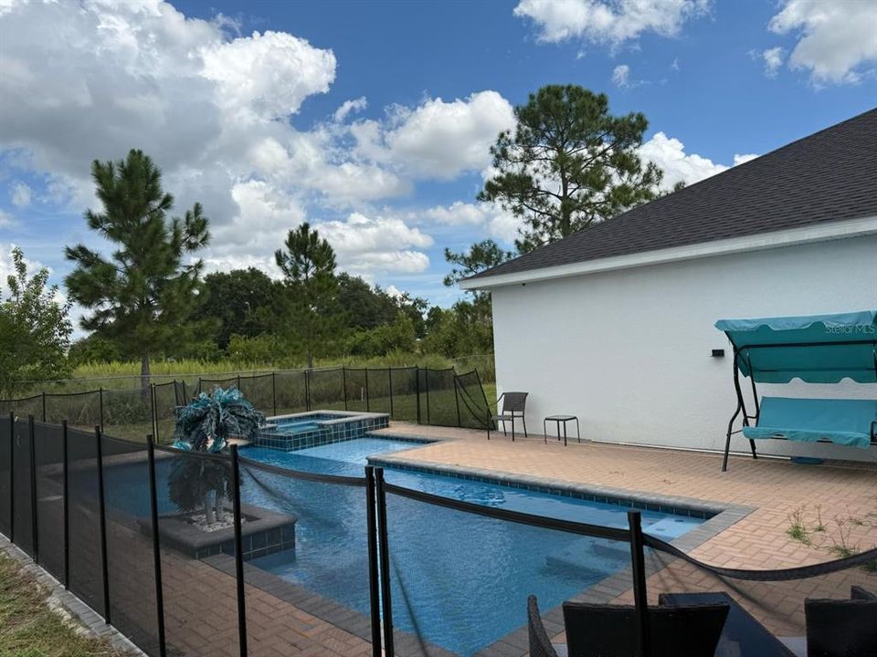 出租: $1,500 (2 贝兹, 1 浴室, 784 平方英尺)