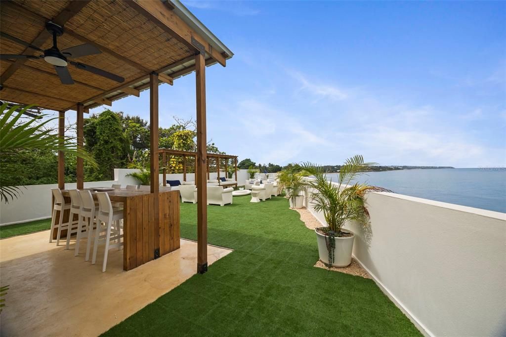 На продажу: $885,000 (4 спален, 3 ванн, 1433 Квадратных фут)