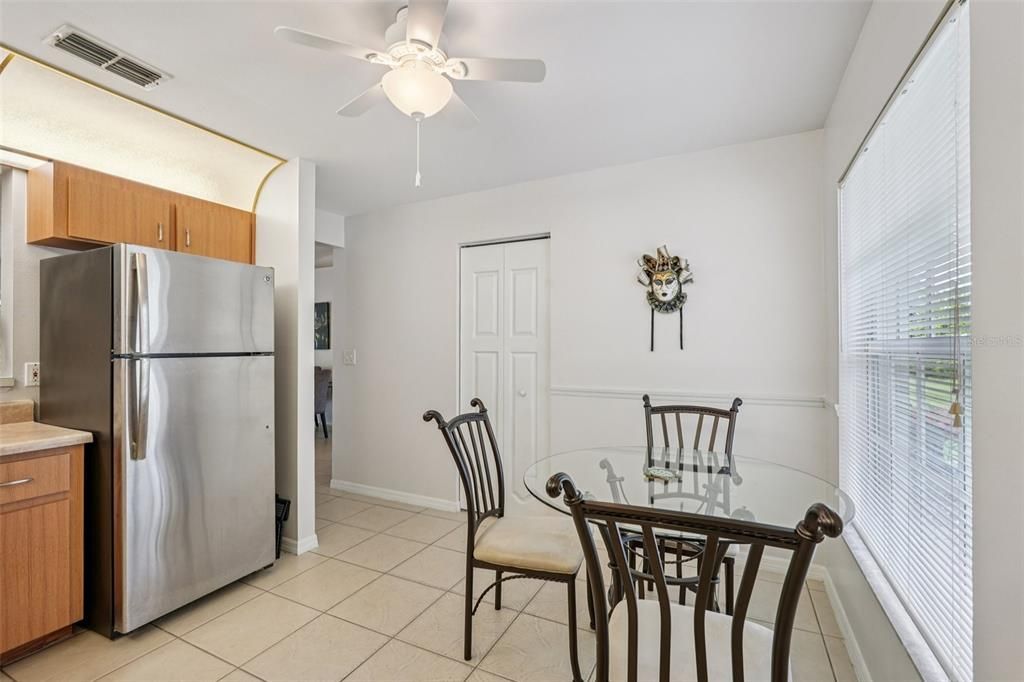 合同活跃: $310,000 (3 贝兹, 2 浴室, 1468 平方英尺)