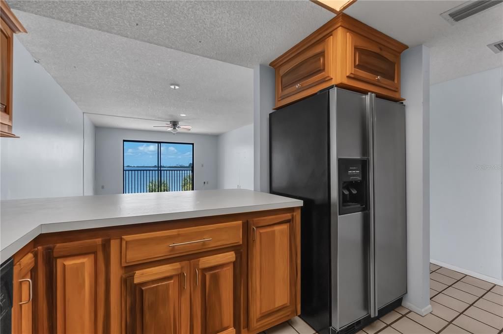 На продажу: $349,999 (3 спален, 2 ванн, 1344 Квадратных фут)