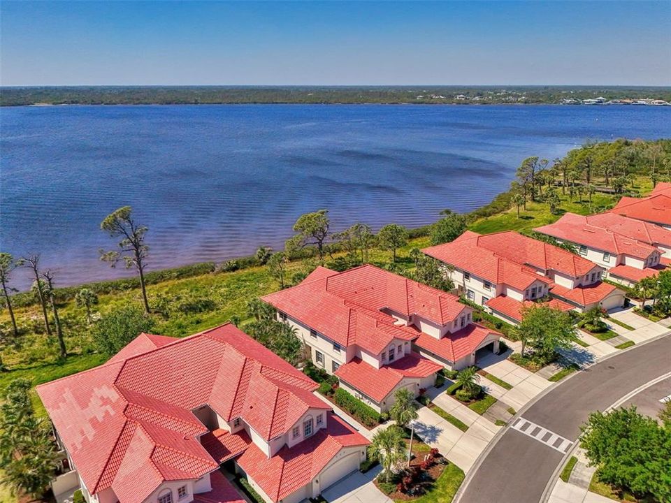 待售: $399,000 (2 贝兹, 2 浴室, 1626 平方英尺)