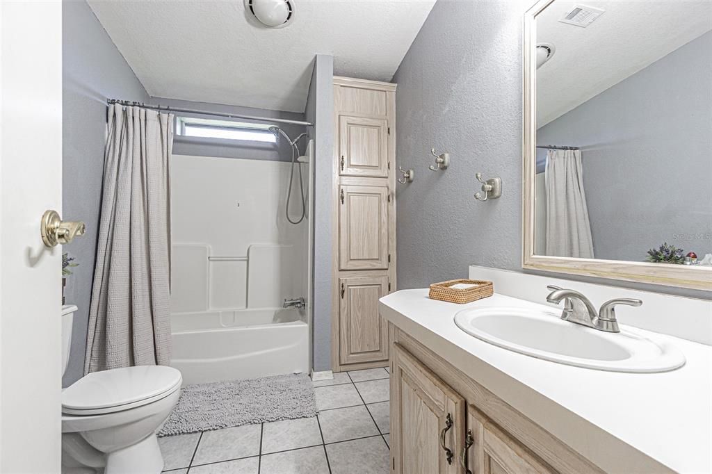 For Sale: $525,000 (3 beds, 2 baths, 1719 Square Feet)