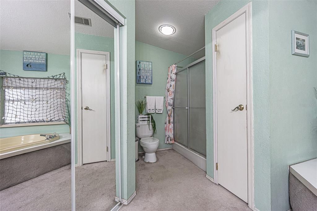 For Sale: $525,000 (3 beds, 2 baths, 1719 Square Feet)