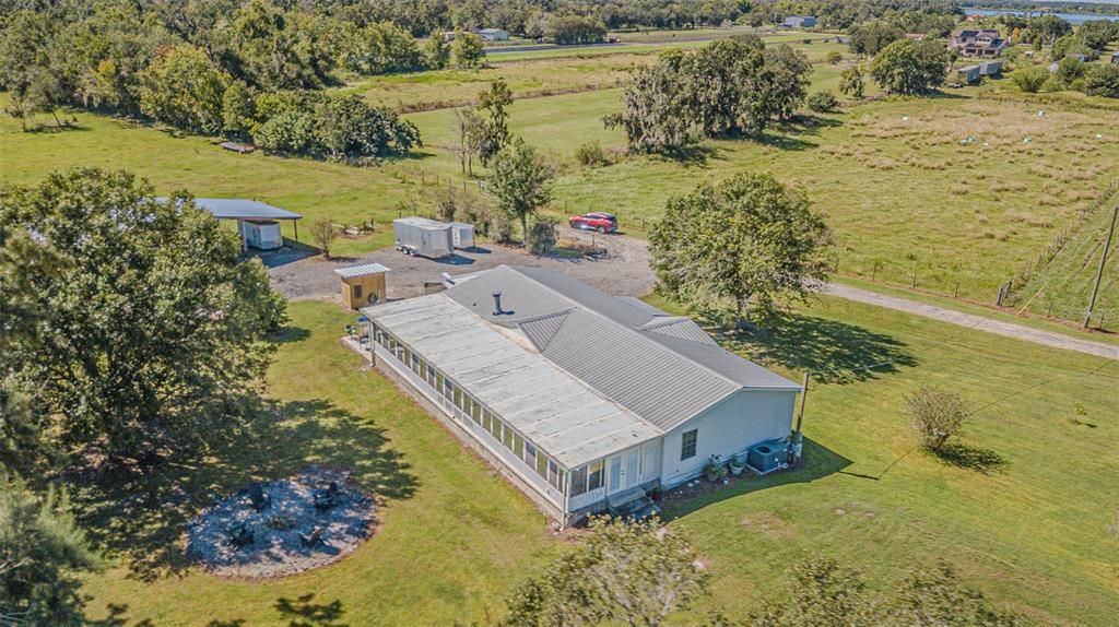 For Sale: $525,000 (3 beds, 2 baths, 1719 Square Feet)