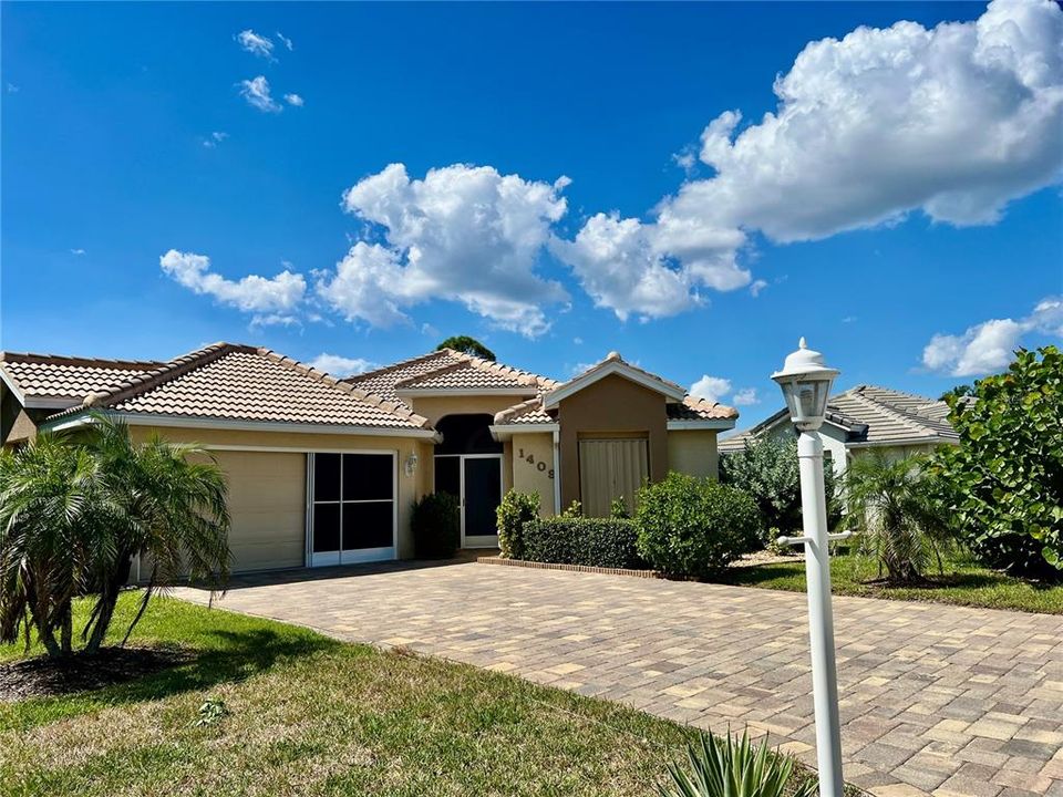 出租: $1,850 (2 贝兹, 2 浴室, 1281 平方英尺)