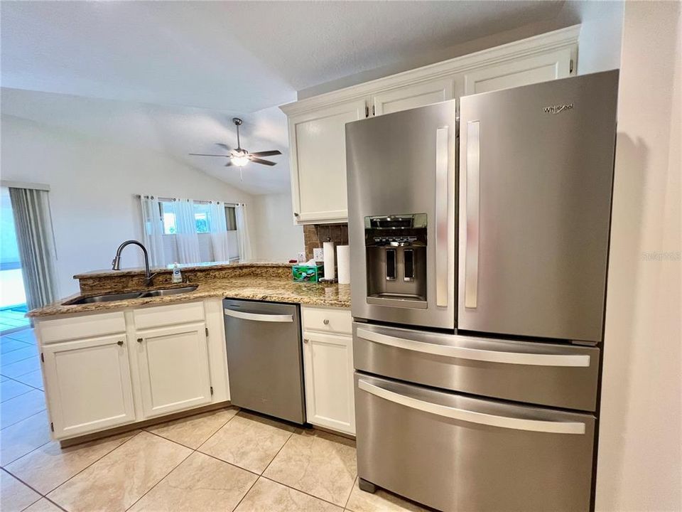 出租: $1,850 (2 贝兹, 2 浴室, 1281 平方英尺)