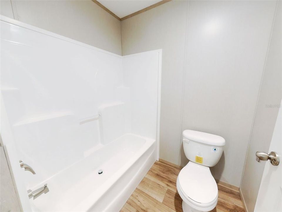 Active With Contract: $268,000 (5 beds, 3 baths, 2001 Square Feet)