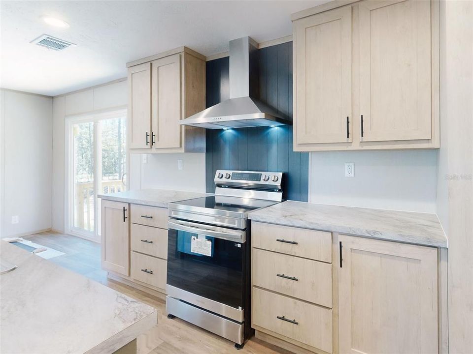 Active With Contract: $268,000 (5 beds, 3 baths, 2001 Square Feet)