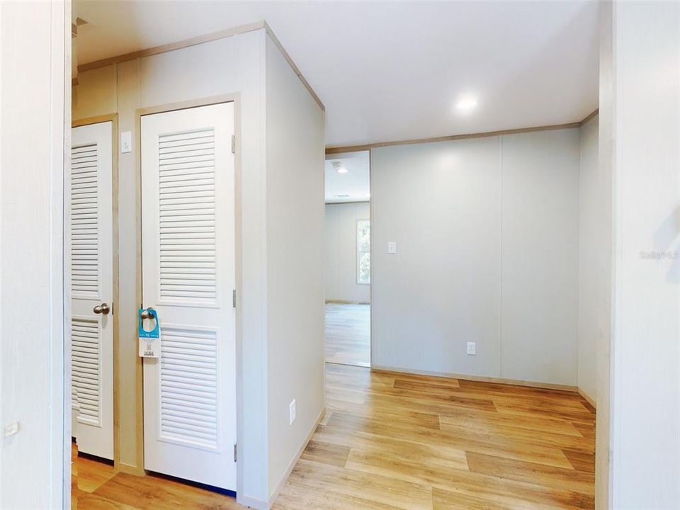 Active With Contract: $268,000 (5 beds, 3 baths, 2001 Square Feet)