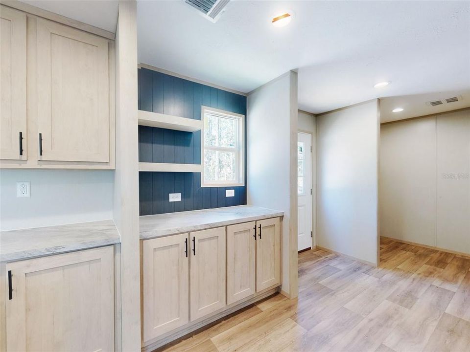 Active With Contract: $268,000 (5 beds, 3 baths, 2001 Square Feet)