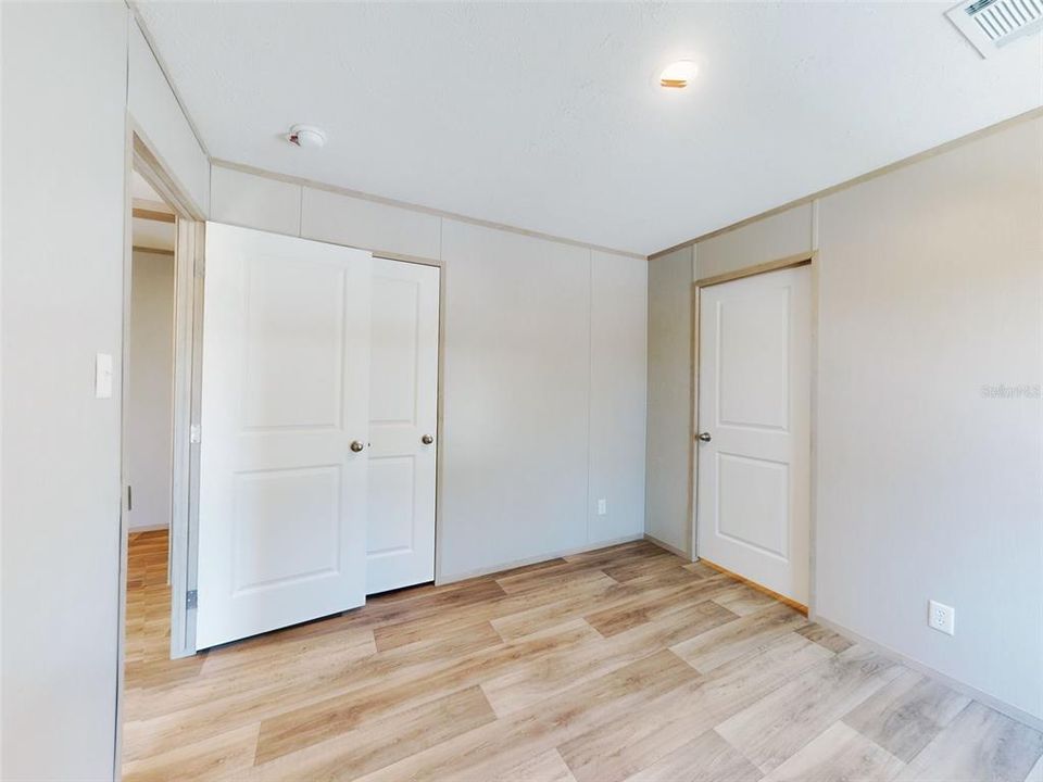 Active With Contract: $268,000 (5 beds, 3 baths, 2001 Square Feet)