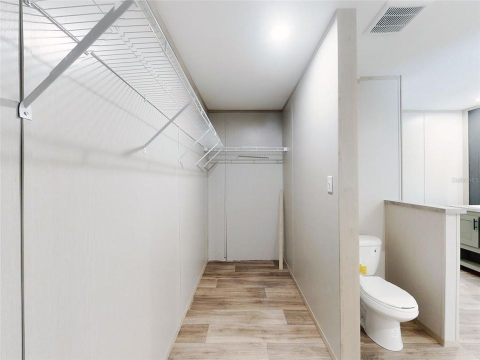 Active With Contract: $268,000 (5 beds, 3 baths, 2001 Square Feet)