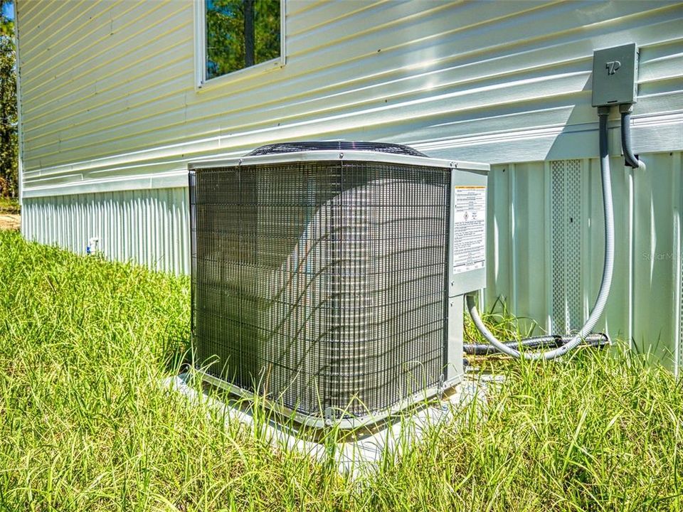 Active With Contract: $268,000 (5 beds, 3 baths, 2001 Square Feet)