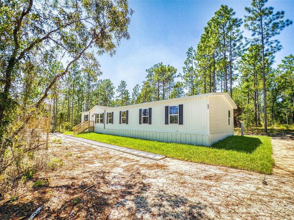 Active With Contract: $268,000 (5 beds, 3 baths, 2001 Square Feet)