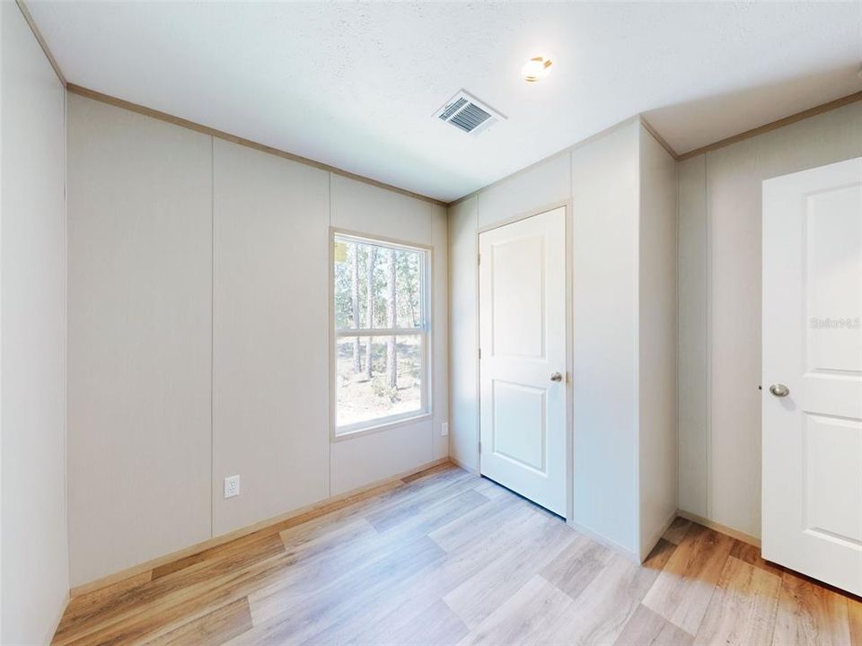 Active With Contract: $268,000 (5 beds, 3 baths, 2001 Square Feet)