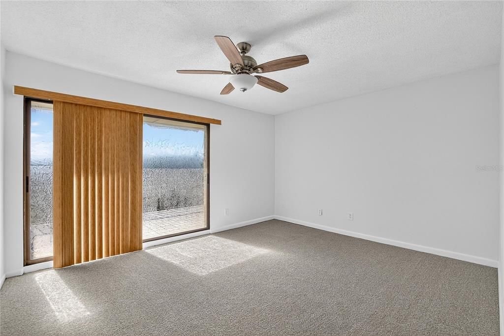 Active With Contract: $2,495 (3 beds, 2 baths, 2544 Square Feet)