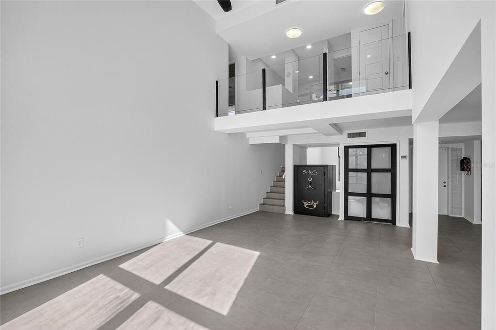 Active With Contract: $2,495 (3 beds, 2 baths, 2544 Square Feet)