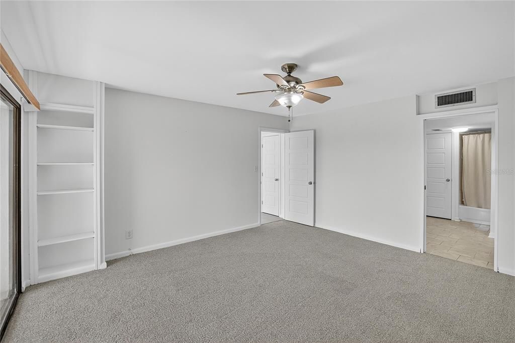 Active With Contract: $2,495 (3 beds, 2 baths, 2544 Square Feet)