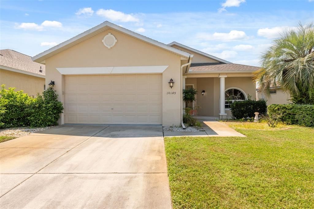 合同活跃: $274,900 (3 贝兹, 2 浴室, 1724 平方英尺)