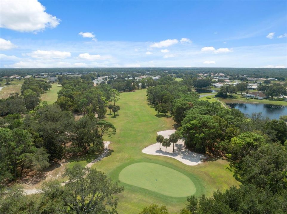 合同活跃: $274,900 (3 贝兹, 2 浴室, 1724 平方英尺)