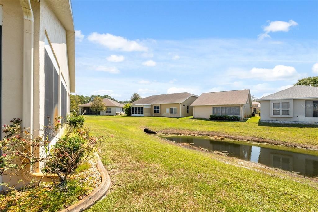 合同活跃: $274,900 (3 贝兹, 2 浴室, 1724 平方英尺)