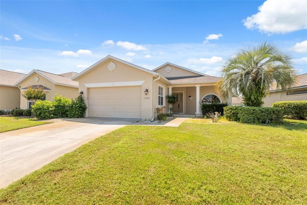 合同活跃: $274,900 (3 贝兹, 2 浴室, 1724 平方英尺)