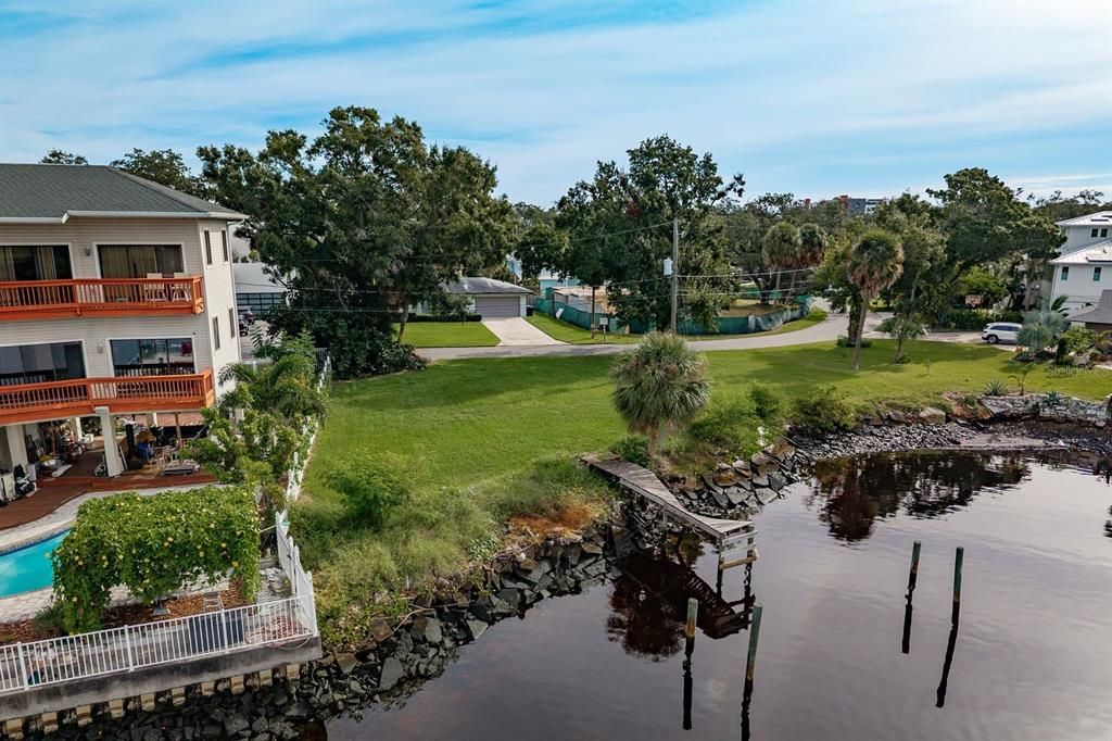 Active With Contract: $1,500,000 (4 beds, 2 baths, 1905 Square Feet)